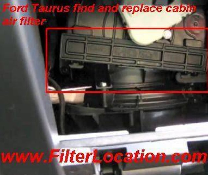 Does a 2008 Ford Taurus have a cabin air filter?